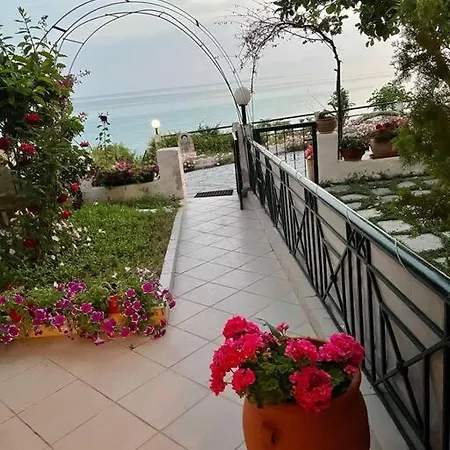 Blue Sea Wonderful Beachfront House Halkidiki Holiday home Siviri