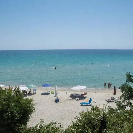 Holiday home Blue Sea Wonderful Beachfront House Halkidiki Siviri